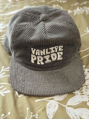 Vanlife Pride Gray Corduroy Cap - Men's/Womens Snap-back Hat. Excellent Cond. OS